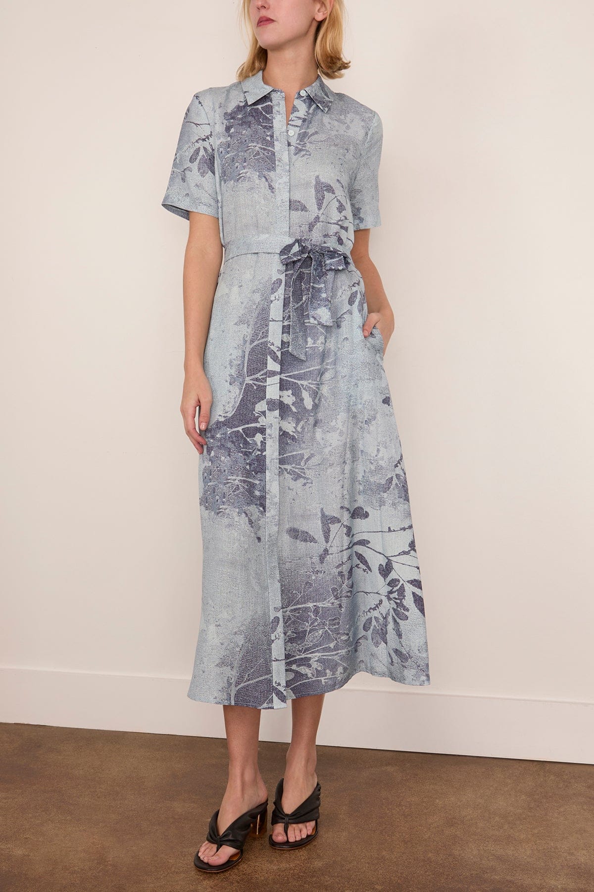 Audria Short Sleeve Belted Midi Dress in Sky Floral - Image 3