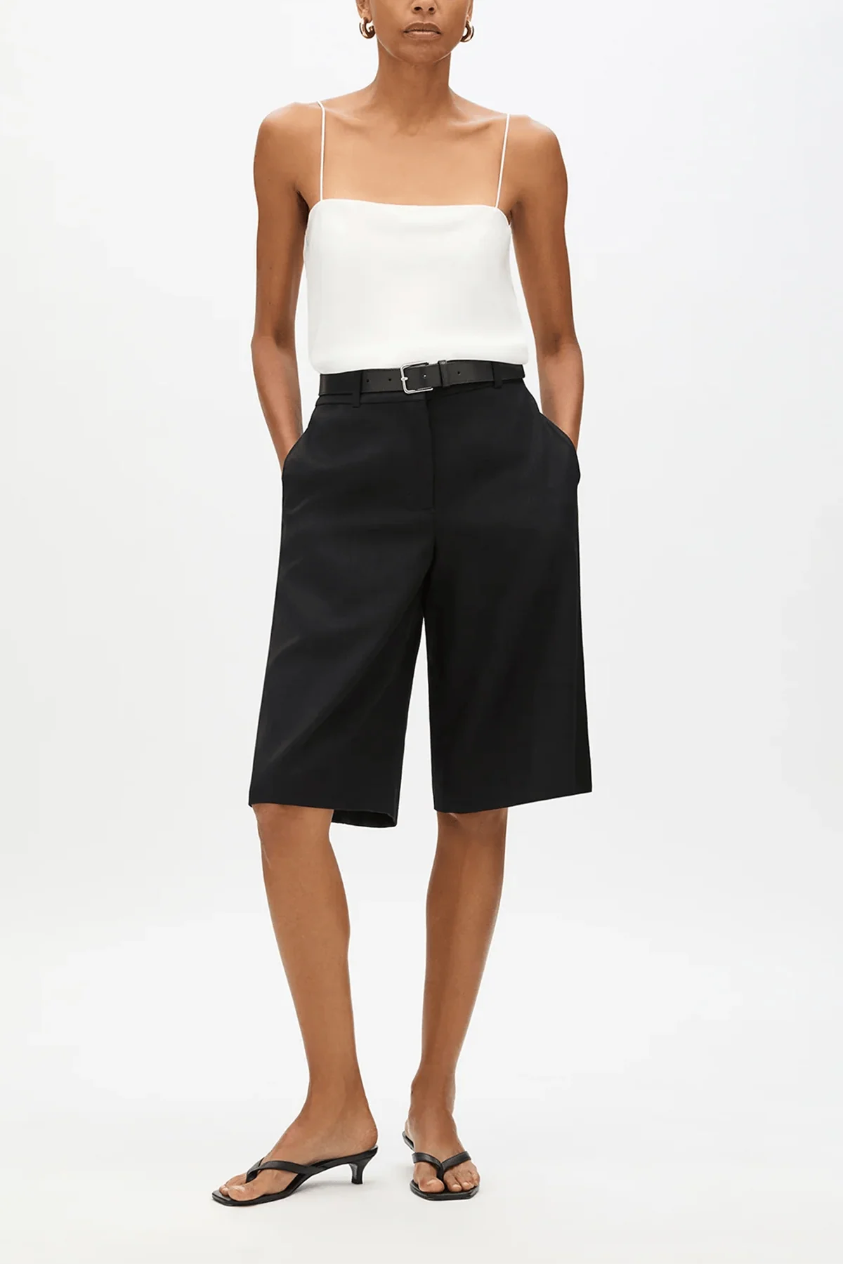 Bermuda Short in Black - Image 2
