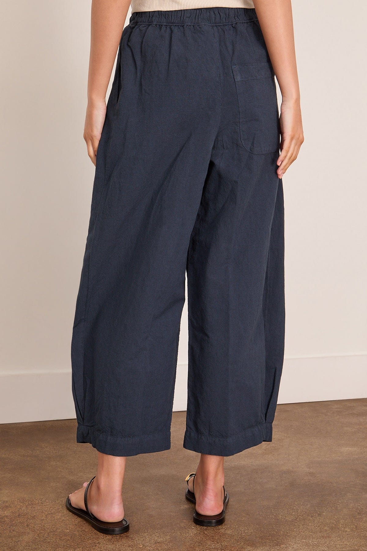 Carys Micro Houndstooth Wide Leg Trousers in Steel Blue - Image 4