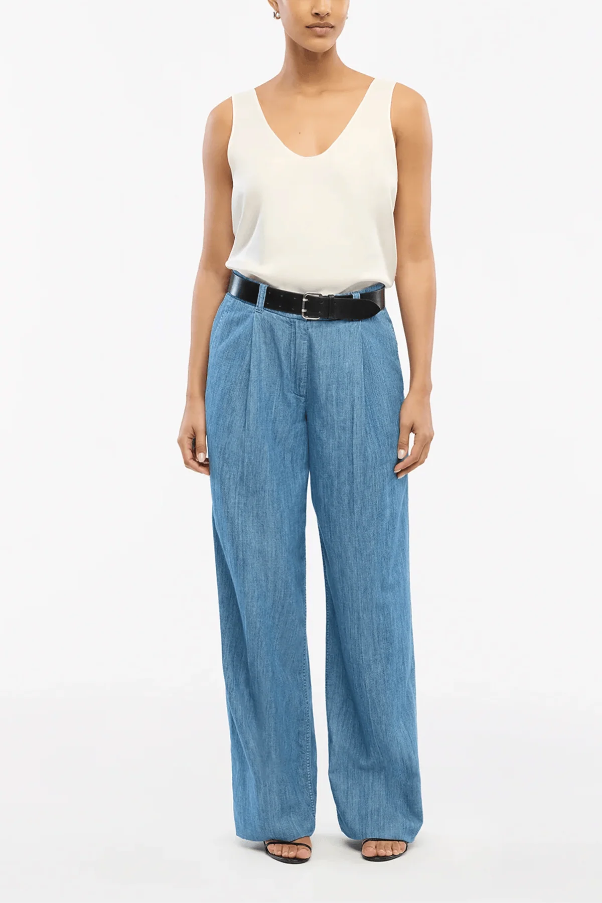 Chambray Relaxed Wide Leg Pant in Medium Blue - Image 2