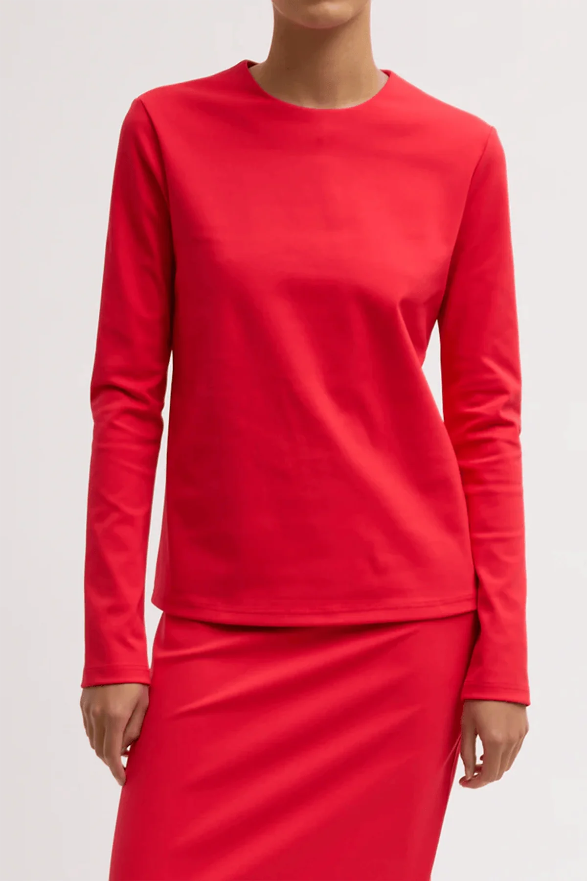 Compact Knit Long Sleeve Slim Top in Red - Image 3