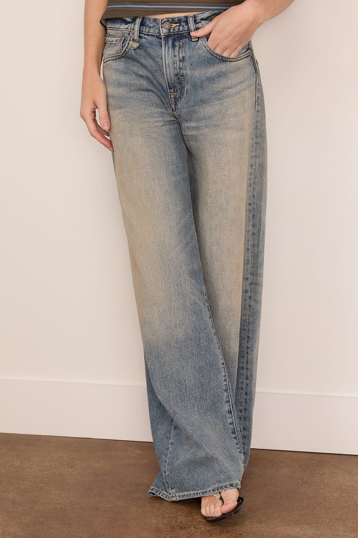 D'Arcy Flare Jean in Rivington Blue - Image 3