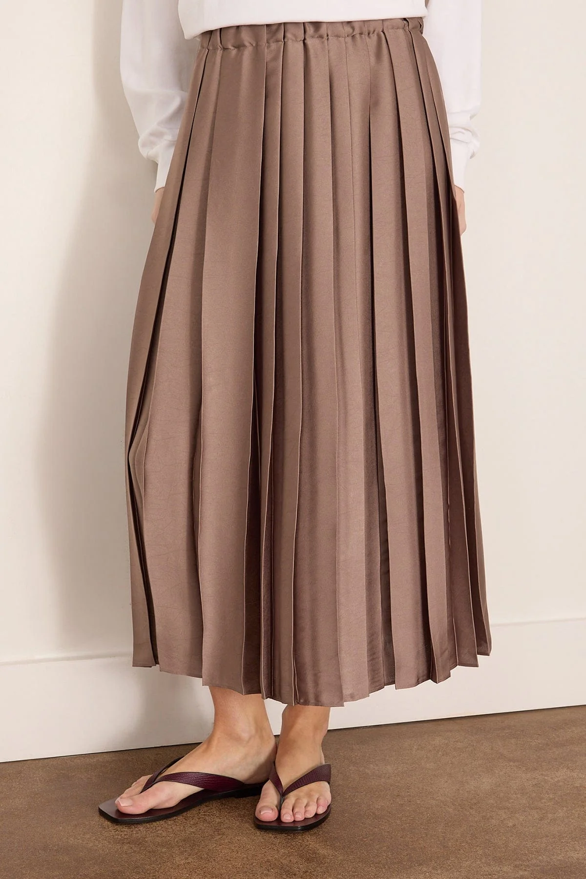 Feather Weight Pleated Skirt in Dark Stone - Image 3