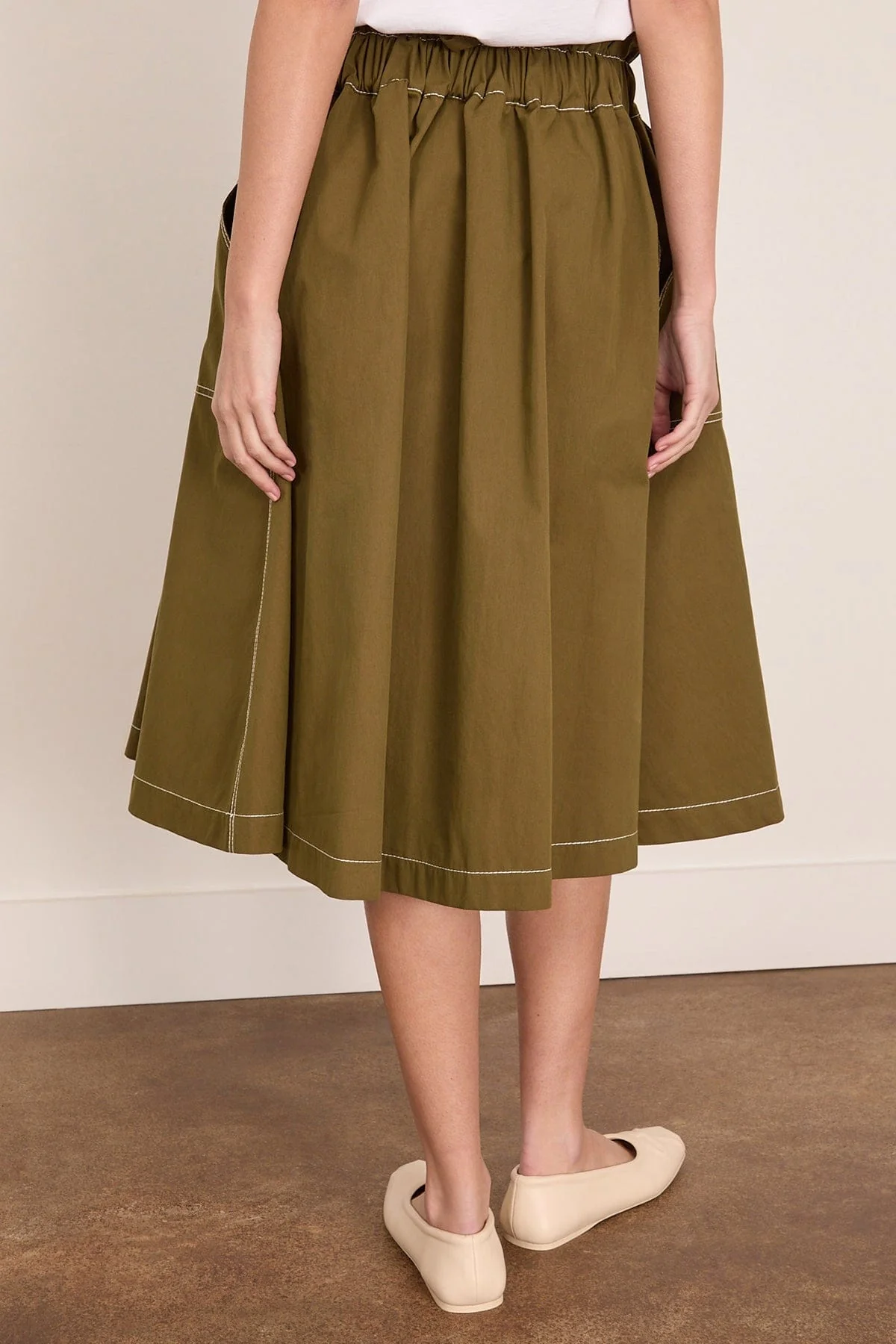 Gathered Waist Midi Skirt in Musk - Image 4