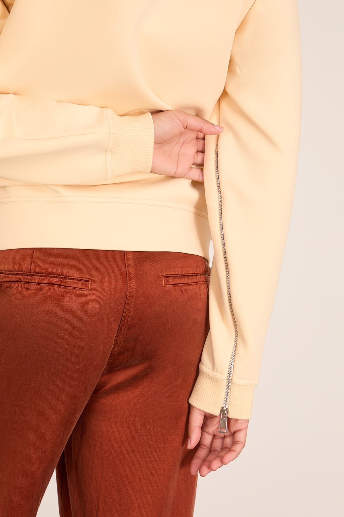 Long Sleeve Sweater in Straw - Image 5