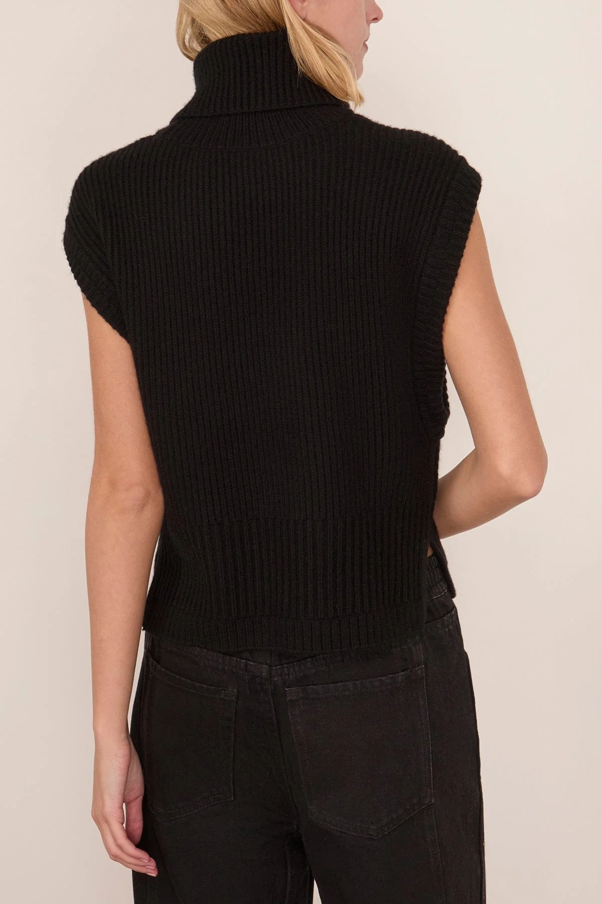 Maple Top in Black - Image 4
