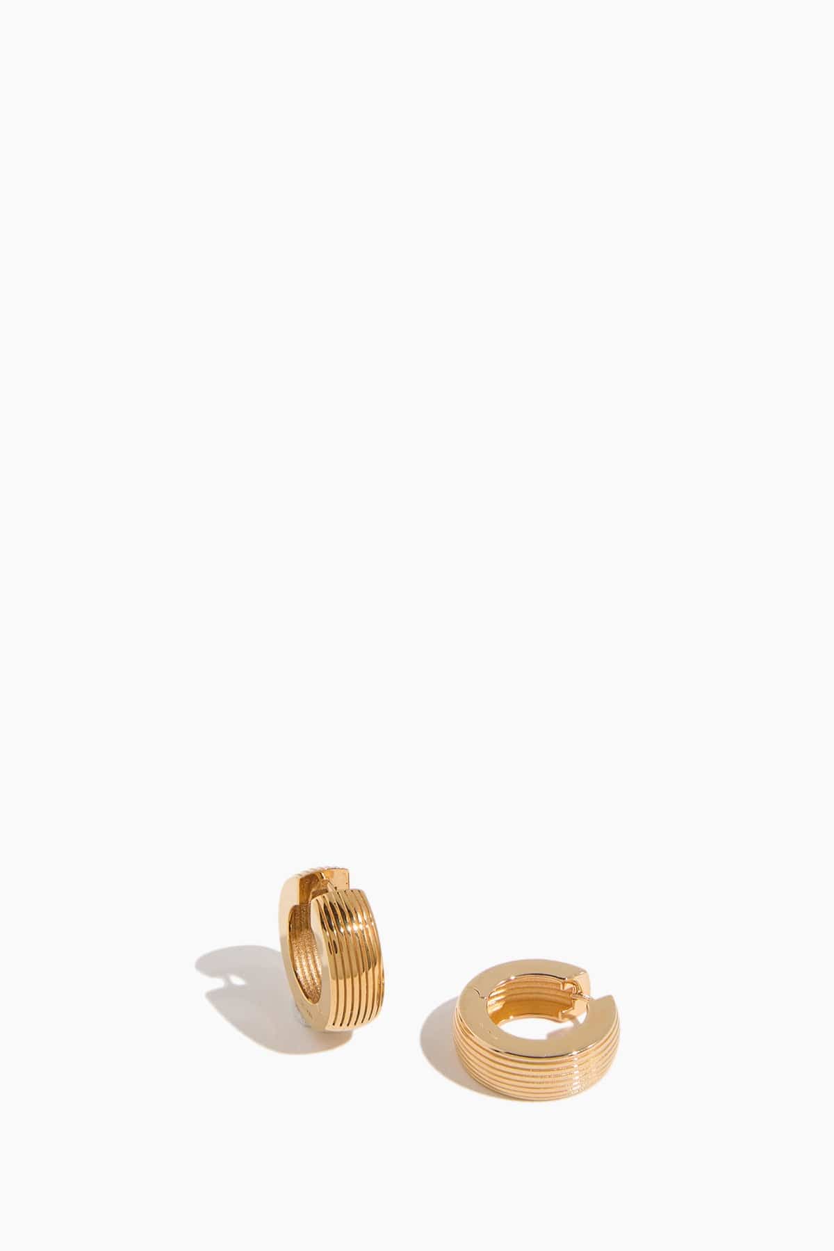 Medium Aurelia Round Hoops in Yellow Gold