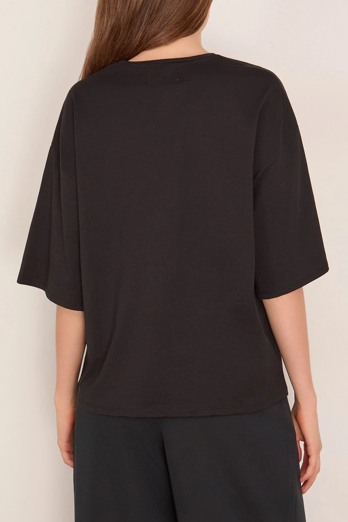 Osis Boxy T-Shirt in Black - Image 4