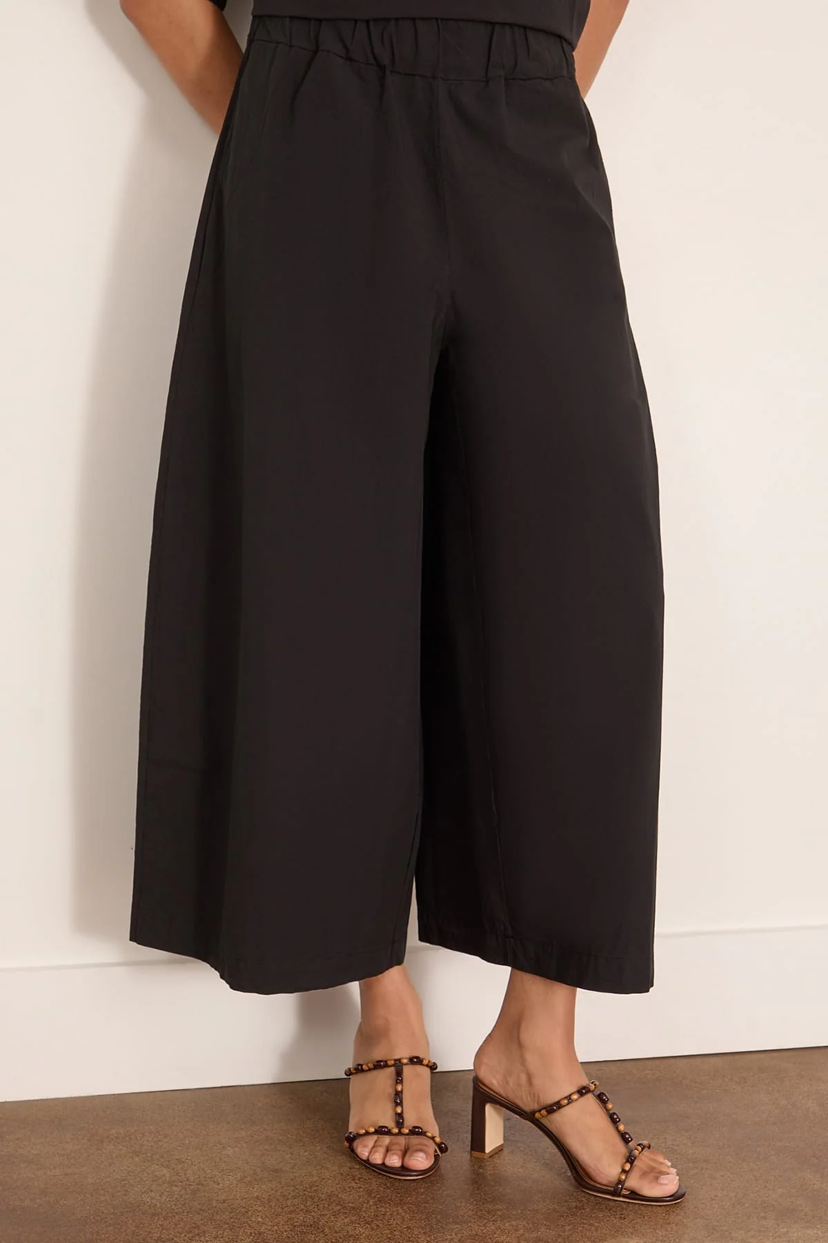 Panta Sole Sette in Black - Image 3