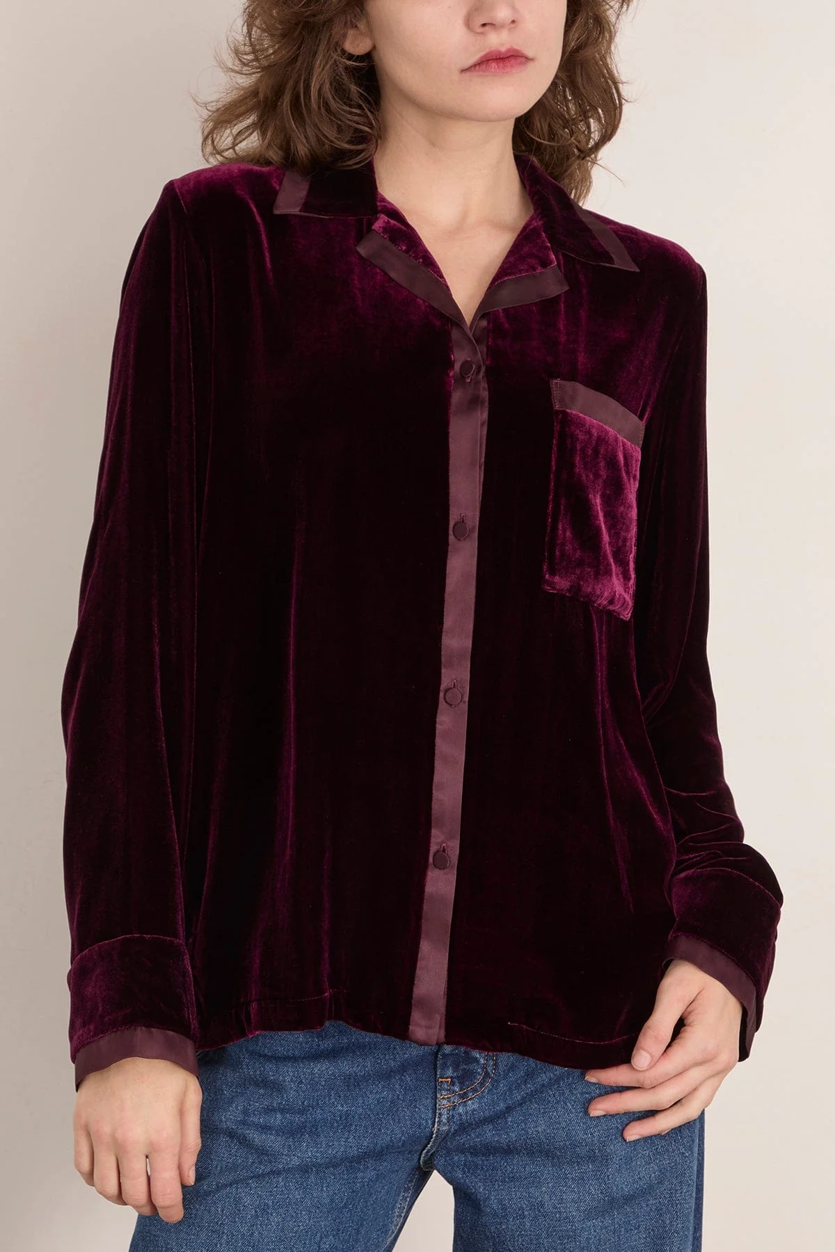 Plain Velvet Pajama Shirt in Bordeaux - Image 3