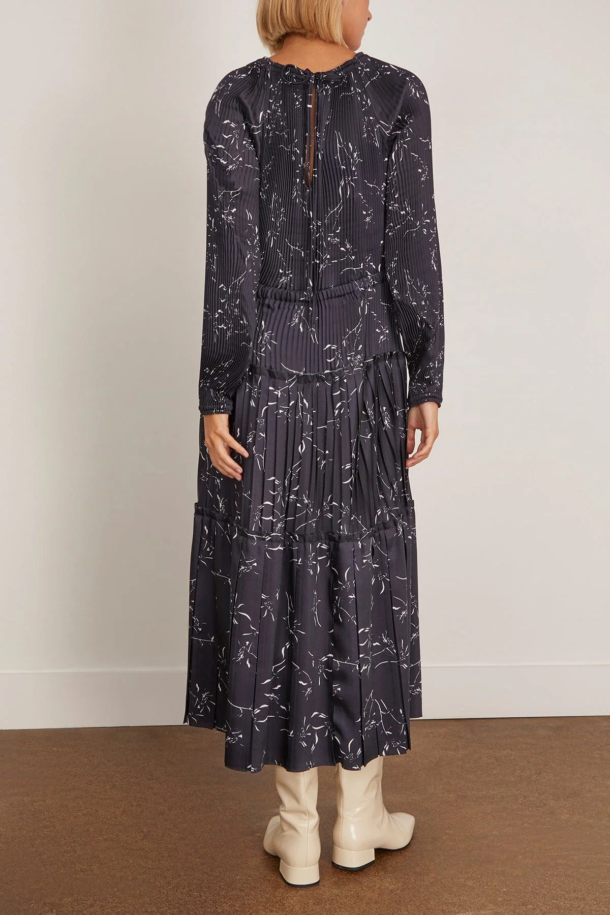 Pleated Dress in White Flower / Blue Base - Image 4