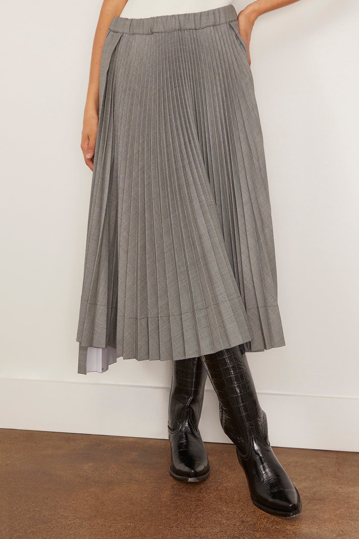 Pleated Skirt in Black Melange - Image 3