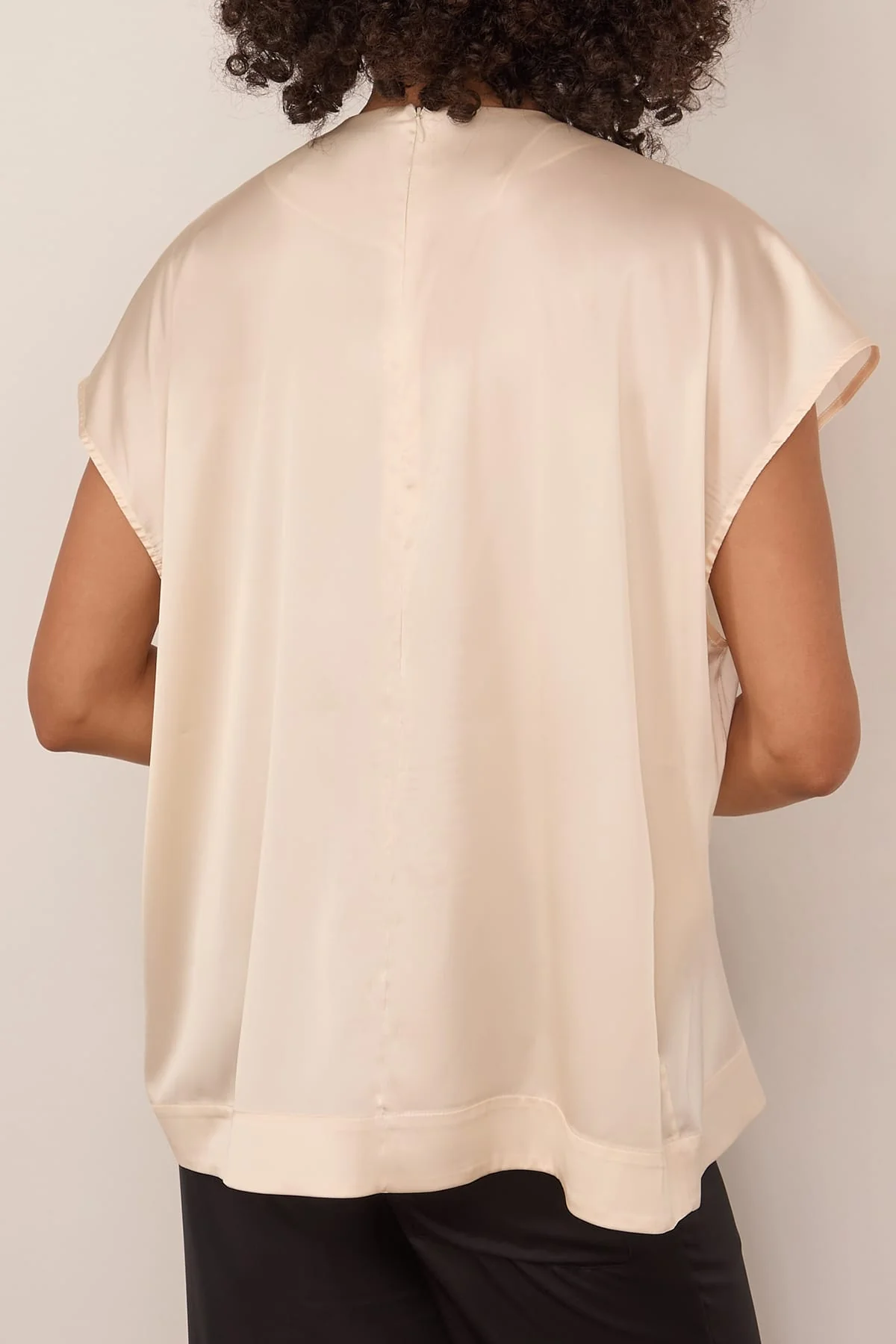 Poppy Motif Smock Top in Cream - Image 4