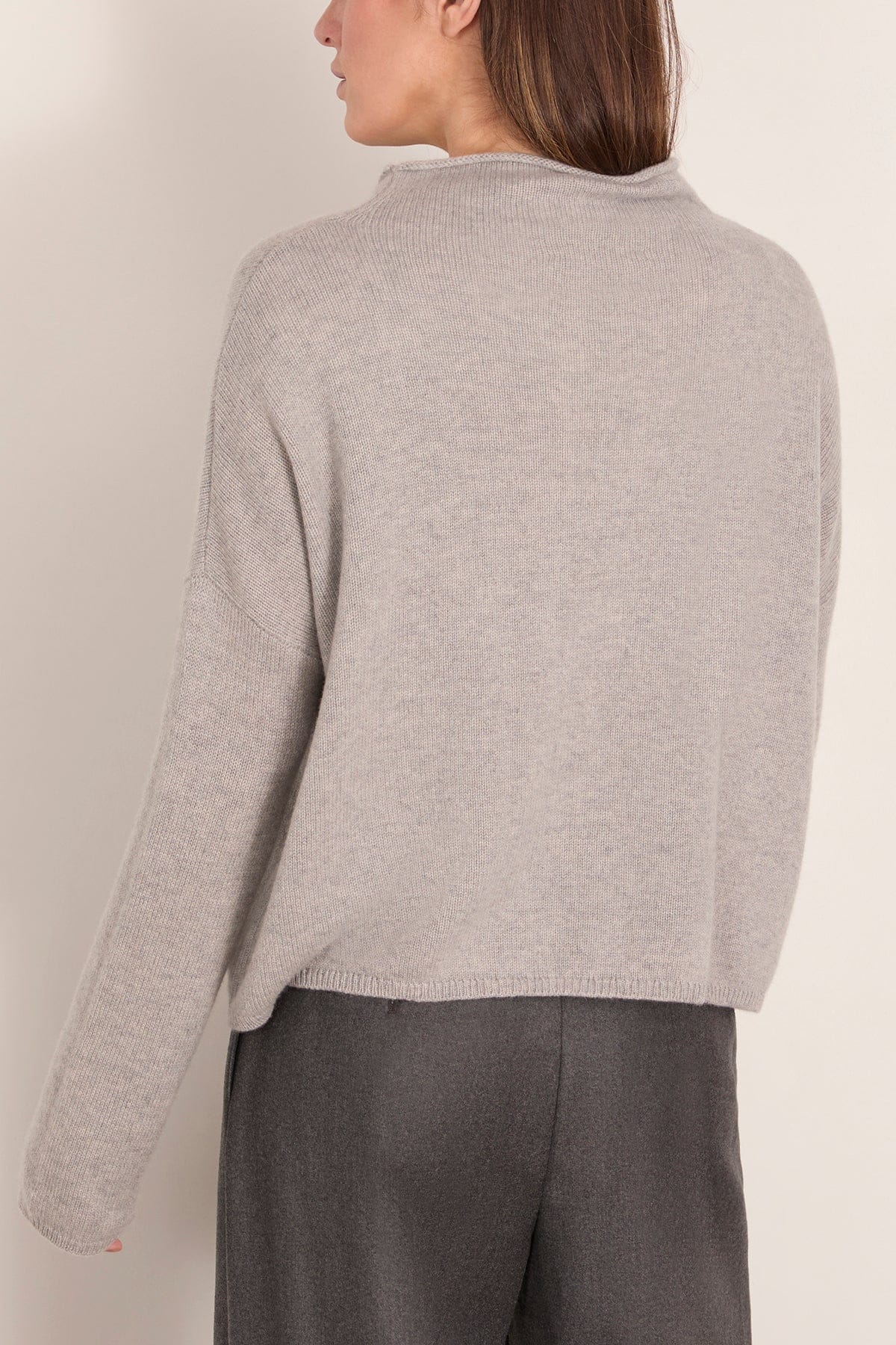 Sandy Sweater in Dove Grey - Image 4