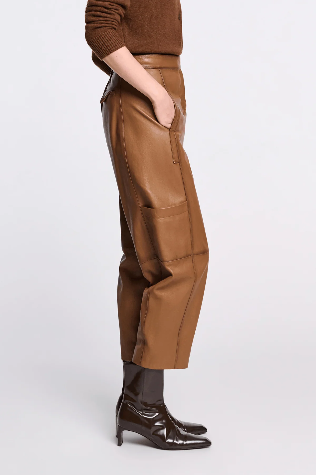 Sleek Statement II Pants in Terra - Image 3