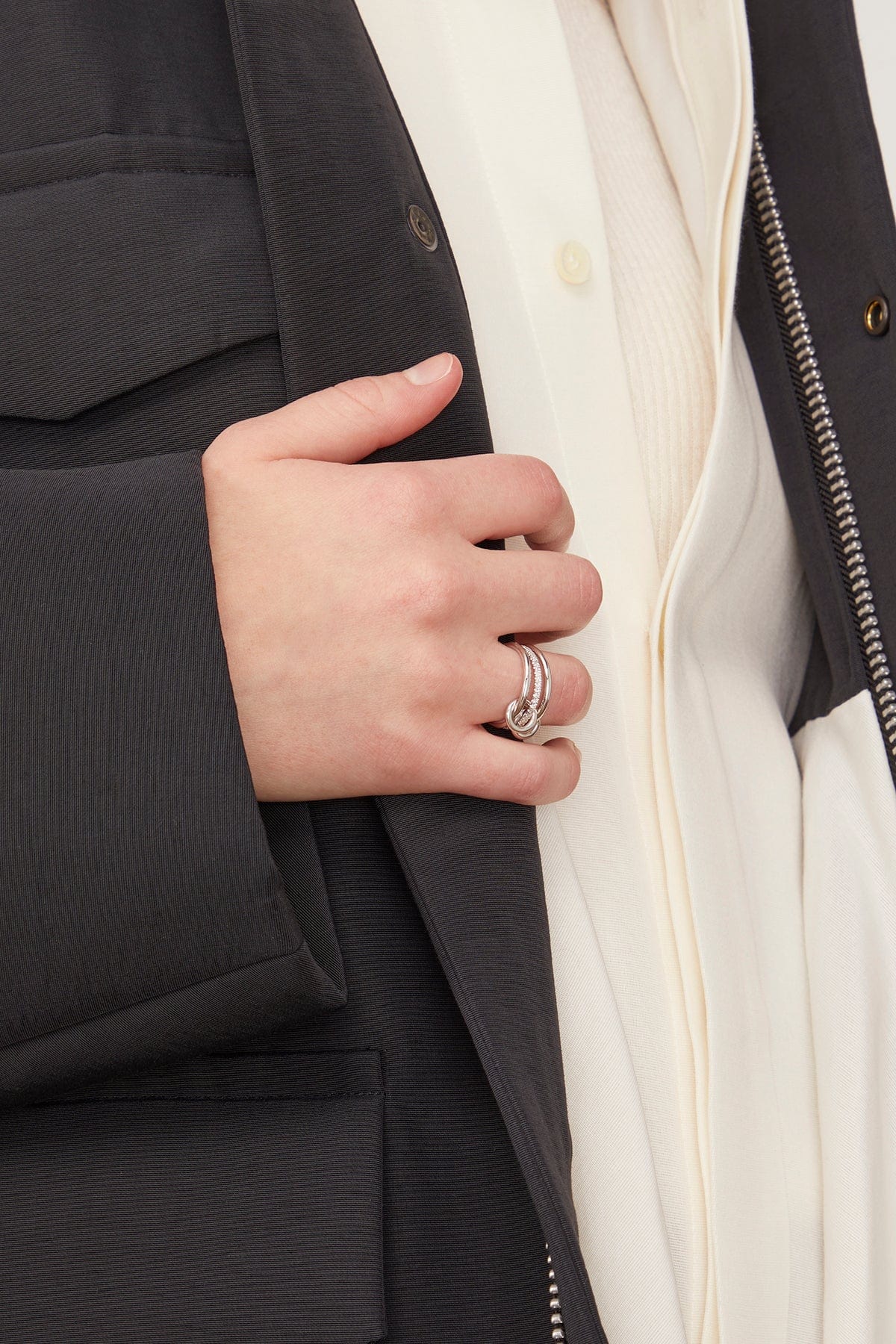Sonny Blanc Ring in White Gold - Image 2