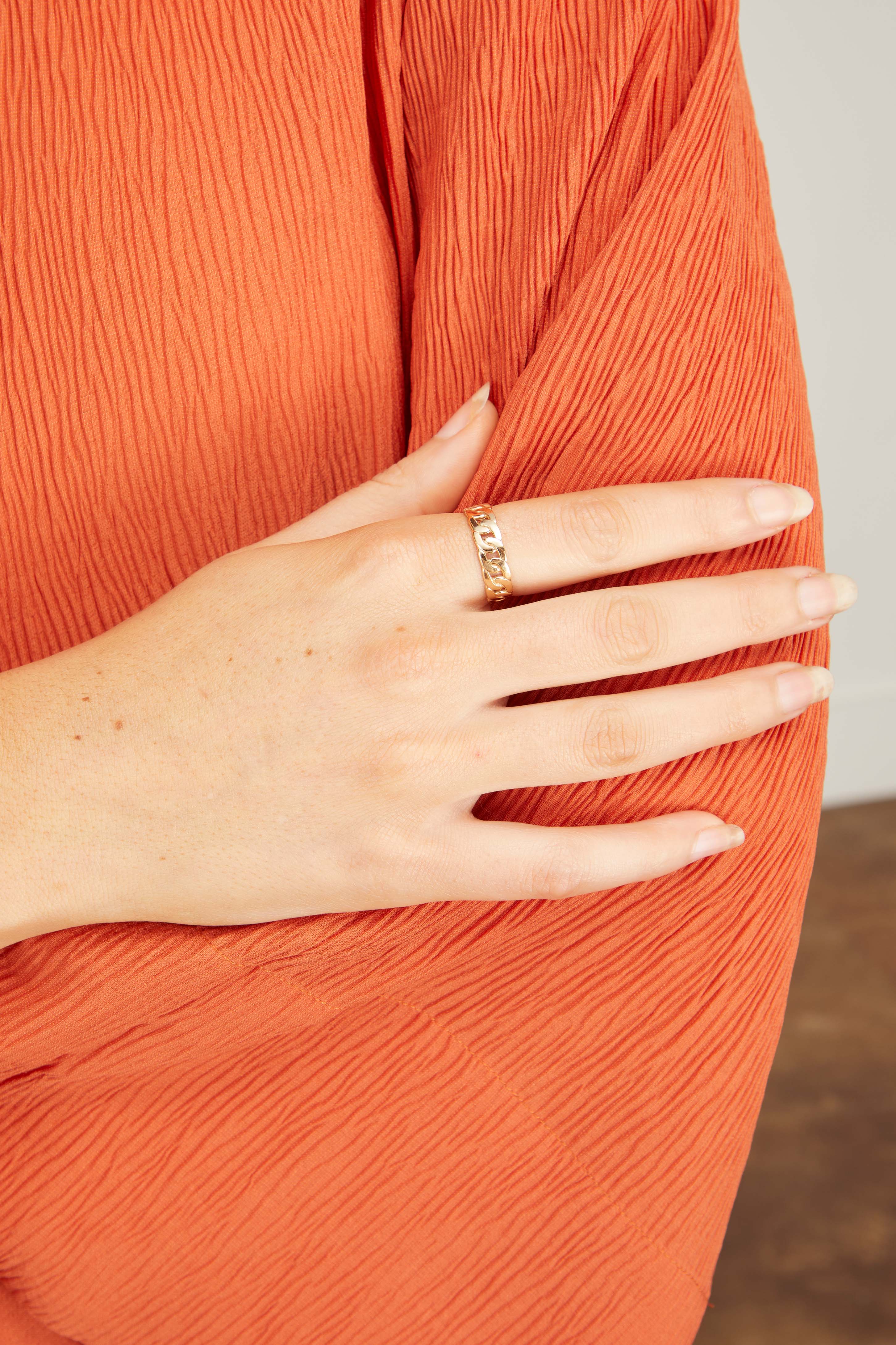 Stackable Chain Ring in 14k Yellow Gold - Image 2
