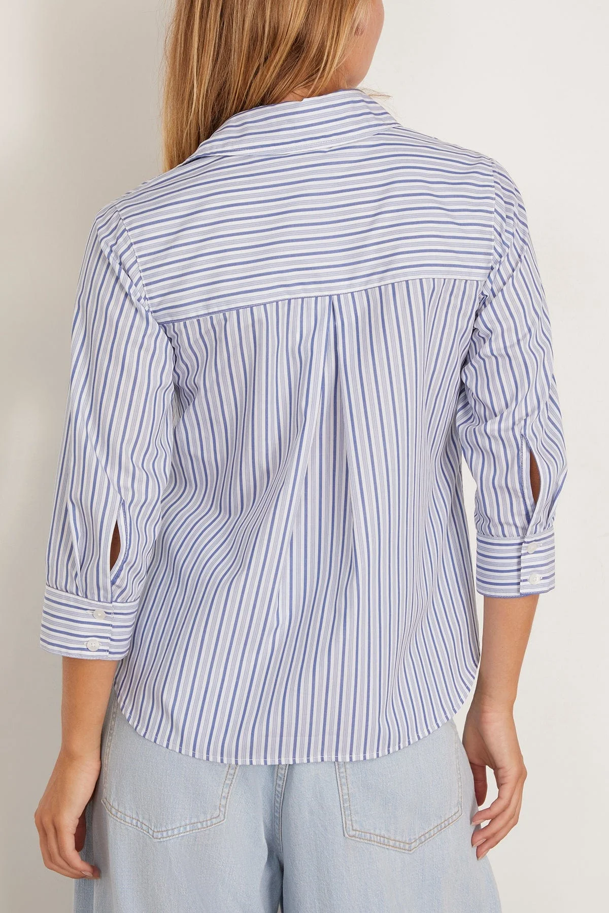 The Twilo Shirt in French Blue/Blue - Image 4