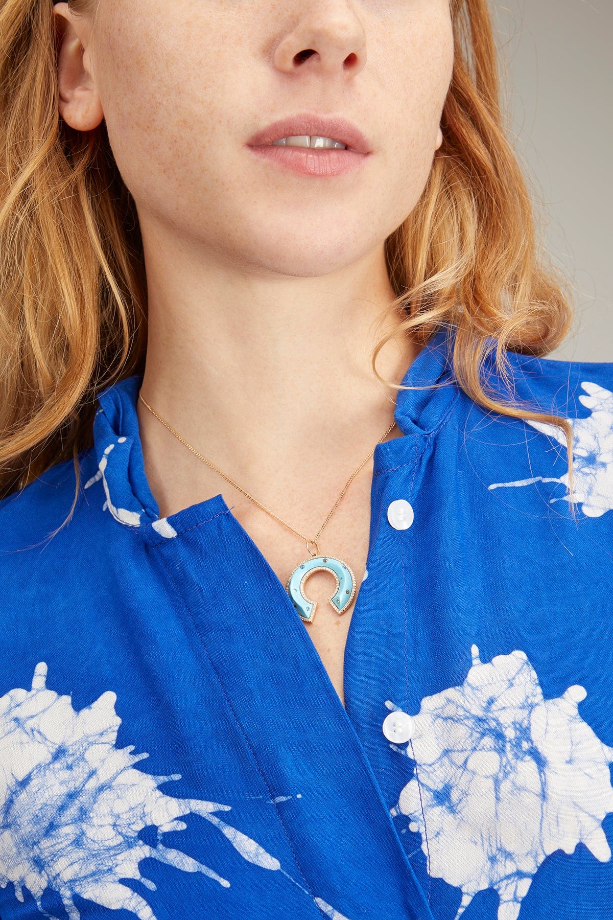 Turquoise Horseshoe Pendant - Image 2